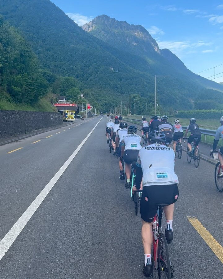https://www.instagram.com/p/C7jpge6IIHi/[SHARP-CAPTION]Cyclotour 2024 ✅

La team Diversion a bouclé le cyclotour en 5 heures et 58 minutes ! 🚴
Tu remarqueras qu’on les a bien remarqué, une fois qu’ils ont franchis la ligne d’arrivée… pas de repos, direction le bar où la Zepp à coulé à fond ! 🍻

Bravo à tous pour votre courage et à l’année prochaine pour une nouvelle team de choc ! 💥